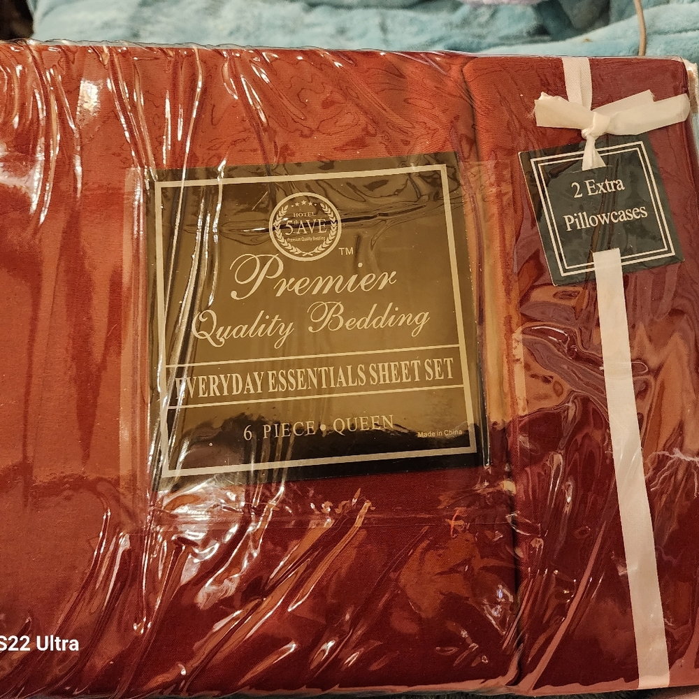 Premier quality sheets queen maroon 4 pillow cases